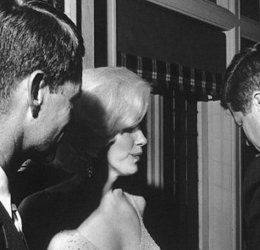 جون كينيدي ......................................................................