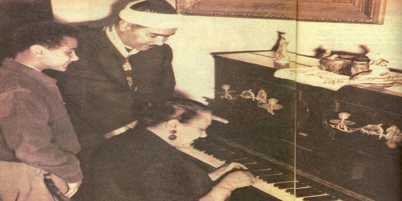 “أرشيف أخبار 7 رمضان زمان” الشيخ مصطفى إسماعيل يغني بالإذاعة وتغريم الملك فاروق يوم 7 رمضان زمان