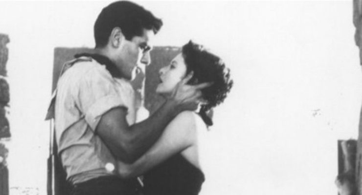 عمر الشريف ........................ القُبلة التي كانت وراء عالمية عمر الشريف