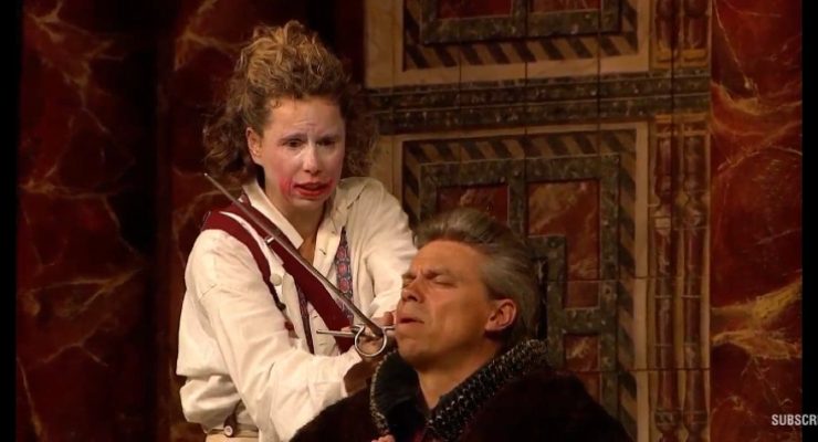 الحظر يحول هاملت لفتاة ................................ على مسرح شكسبير!