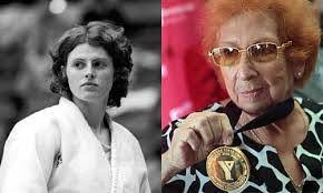 “تخلين عن أنوثتهن لتحقيق أحلامهن”.. نساء في زي الرجال نساء