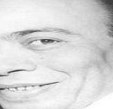 مأمون الشناوي ................... الهارب من جحيم الست إلى جنة عدوية