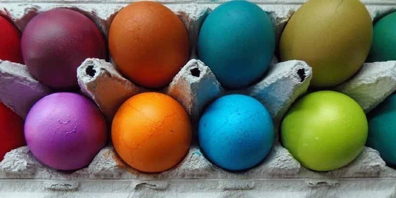 البيض ألوان كتير البيض ألوان كتير .................................البيض ألوان كتير .........