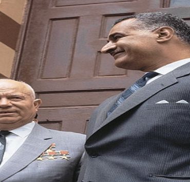 ماذا فعل عبد الناصر حينما شاهد صورة الملك فاروق في منزل أحد موظفي الرئاسة؟ جمال عبدالناصر