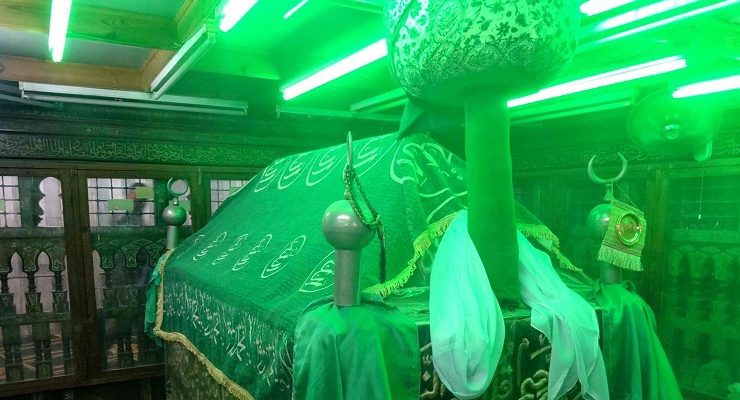 الفساتين القصيرة