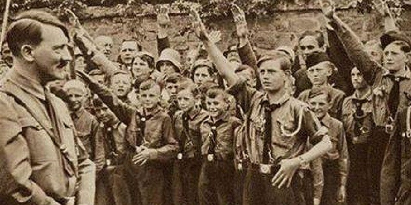 مصنع أطفال هتلر