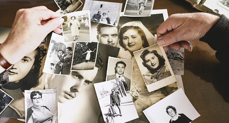 الدليل الكامل لكيفية تحويل الصور القديمة إلى نسخ رقمية باستخدام هاتفك الذكي