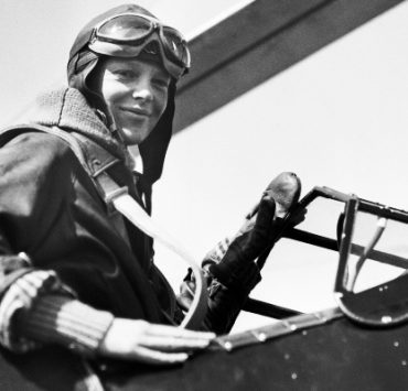 حكم الصلاة خلف إمام يتبع أحد الطرق الصوفية “شرح للخلاف بين فكر باز وعلي جمعة” أميليا إيرهارت