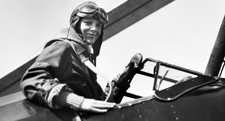 أميليا إيرهارت