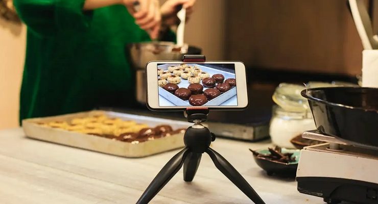 كيفية تصوير الفيديو في انستجرام بخاصية Hand-free دون استخدام يدك