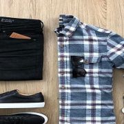 الملابس الشبابية