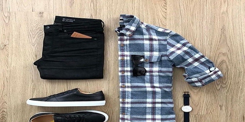 الملابس الشبابية