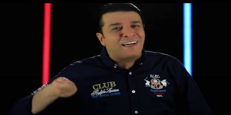 متى يكف الفنان مصطفى كامل عن سرقة الألحان؟ مصطفى كامل