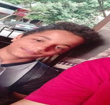 بين السما و الأرض