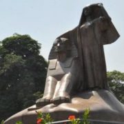 نهضة مصر ................................. الفلاحة التي جاءت من باريس