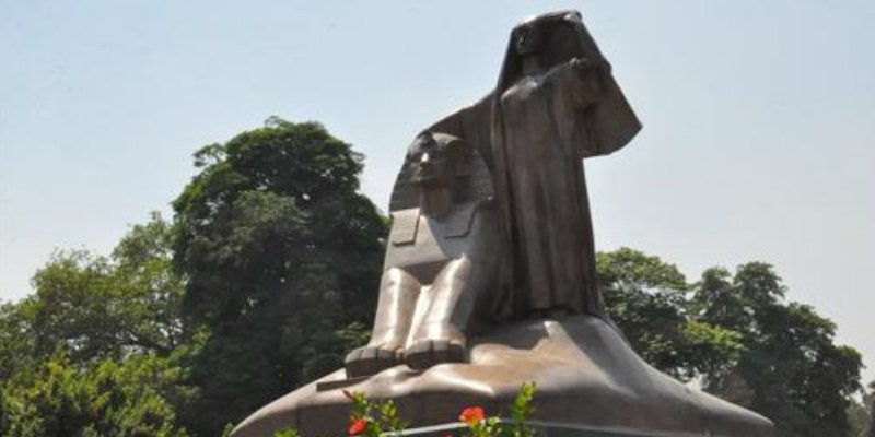 نهضة مصر .. الفلاحة التي جاءت من باريس نهضة مصر ................................. الفلاحة التي جاءت من باريس