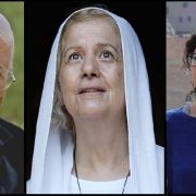 سيدات الزبالين