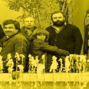 بائعو ورد القبور