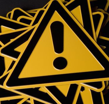 كيفية حل مشكلة علامة التعجب الصفراء في Device manager في ويندوز 10