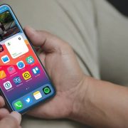 كيفية استخدام خاصية صورة داخل صورة في iOS 14 والتطبيقات المتوافقة معها