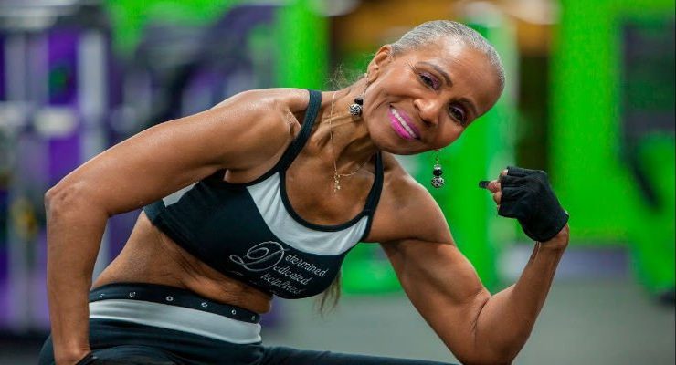 سترونج أندبندنت وومن .......................................على مدار التاريخ