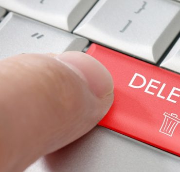 كيفية حذف نفسك من الانترنت ... الدليل الكامل للهجرة النهائية من عالم الإنترنت