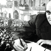 مصطفى أمين ........................... معلوماتك عن ثورة 1919 خاطئة