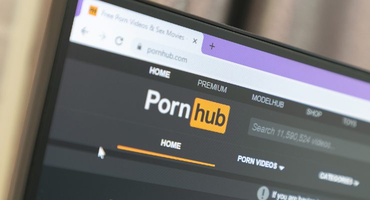 المحتوى الإباحي