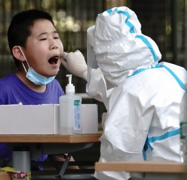 عم فكري واهب الحب الموجة الثانية