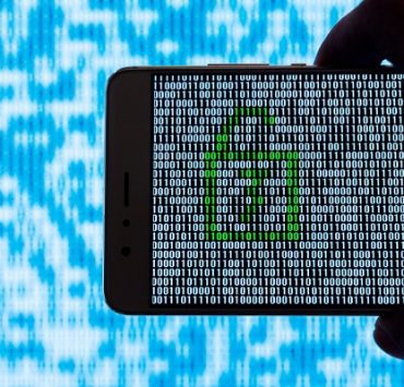 حماية الهاتف من الاختراق ... ما يجب فعله وما يجب تجنبه لحماية هاتفك وبياناتك الحساسة