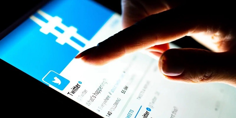 كيفية تغيير اسم المستخدم في تويتر من خلال الموقع أو تطبيق الهواتف الذكية كيفية تغيير اسم المستخدم في تويتر من خلال الموقع أو تطبيق الهواتف الذكية