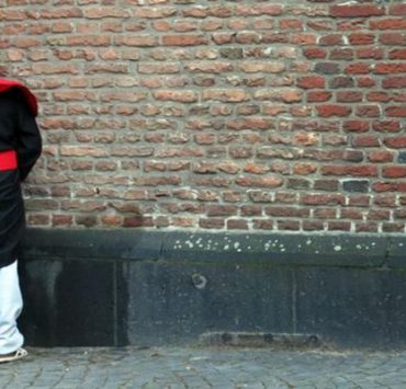 قراءة تحليلية لـ كتاب الحق المبين في الرد على من تلاعب بالدين (10) احتكار الوعد الإلهي التبول بالشوارع