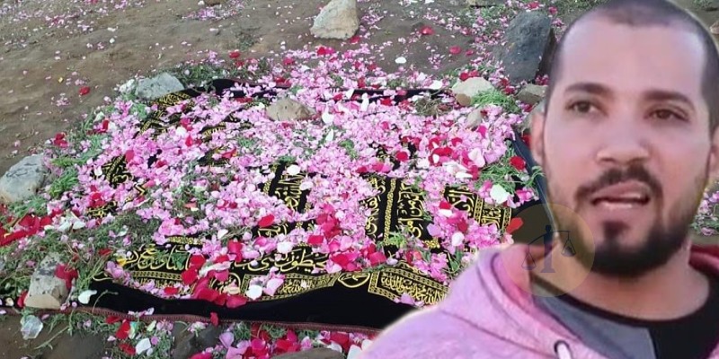 عبدالله رشدي وقبر والدة النبي