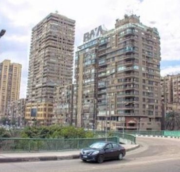 العجوزة التي اطلق اسمها على .......................... أحد أحياء القاهرة؟!