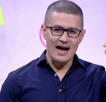 جمال عبدالناصر والمرض (1-2) “آلام الساق والتطبيل من أجل الاقتراب” أحمد عفيفي