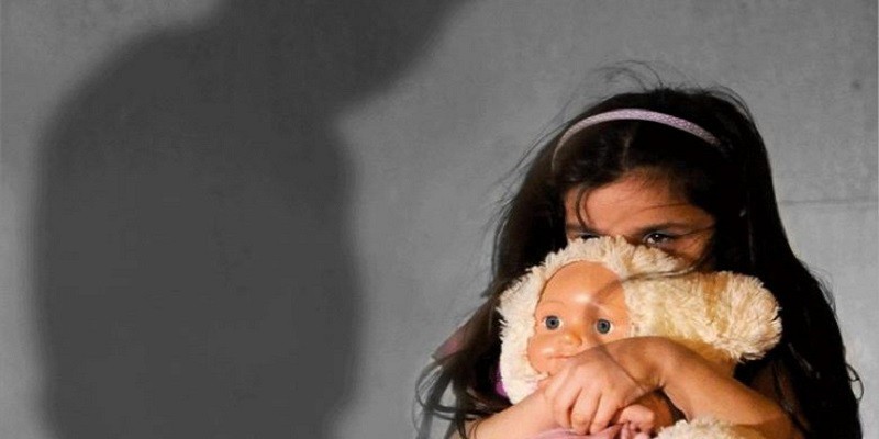 التحرش بالأطفال