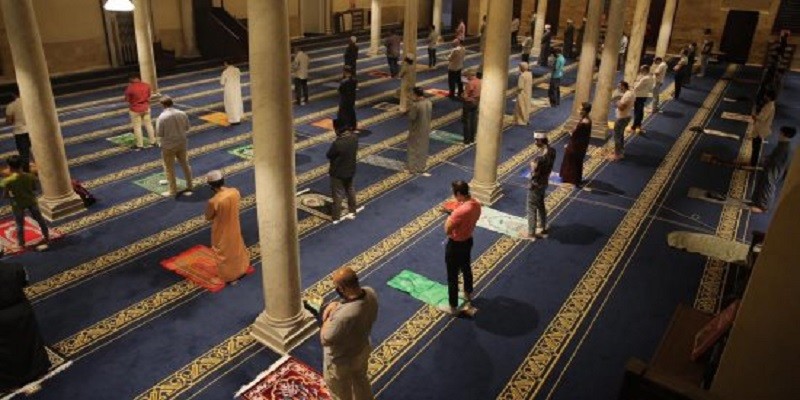 سؤال كل رمضان .. هل هناك شيء اسمه وجوب قضاء صلاة التراويح لمن لم يصليها ؟ قضاء صلاة التراويح