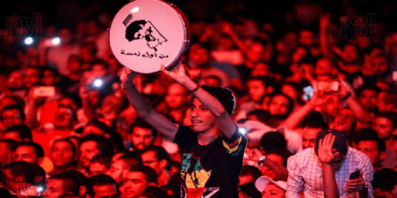 “بعد سنوات من النشاز”…هل يعود محمد منير إلى الفن الحقيقي مرة أخرى بـ “زوق”؟ مجدي نجيب