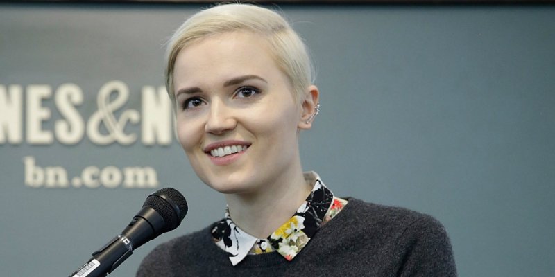 فيرونيكا روث “المختلفة” وإفساد كل ما هو رائع فيرونيكا روث