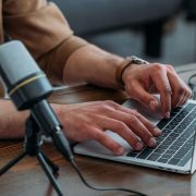 تسجيل الصوت في ويندوز 10 ... الدليل الكامل لاستخدام أداة Voice Recorder المجانية