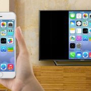 توصيل هاتف ايفون بالتليفزيون ... الطرق السلكية أو اللاسلكية لتوصيل هاتفك بشاشة كبيرة