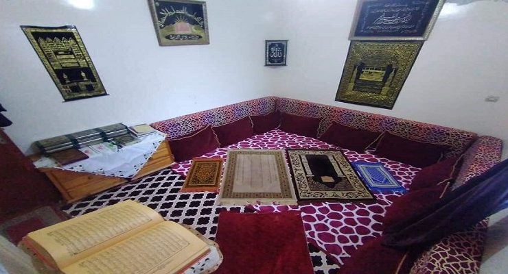 الاعتكاف في المنزل