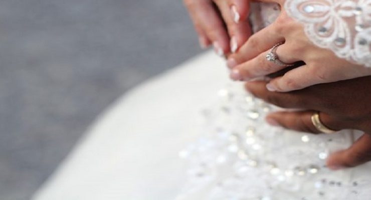 المصري الذي يتزوج بأجنبية