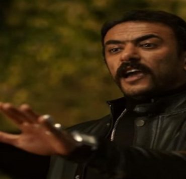 اللي مالوش كبير