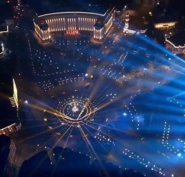 فنانين حفل المومياوات الملكية