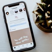 الطرق المختلفة لكيفية تغيير خلفية ستوري انستجرام عبر تطبيق الهواتف الذكية