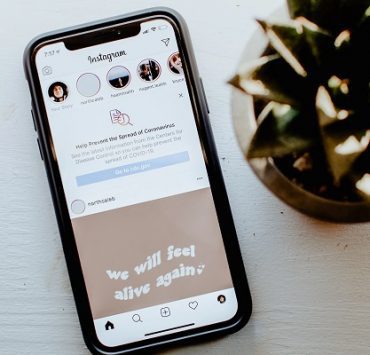 أعيان العصر وأعوان النصر .. قراءة تحليلية موجزة الطرق المختلفة لكيفية تغيير خلفية ستوري انستجرام عبر تطبيق الهواتف الذكية