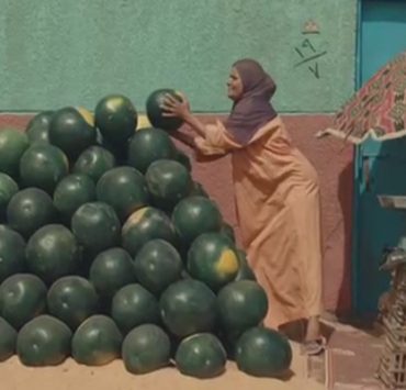 إحدى المستفيدات من مبادرة حياة كريمة