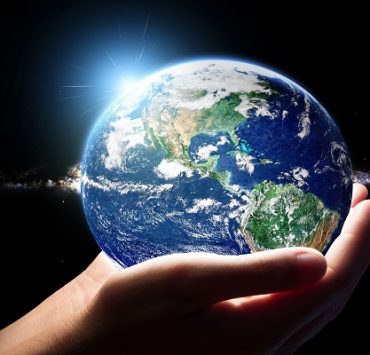 الإنسان وكوكب الأرض