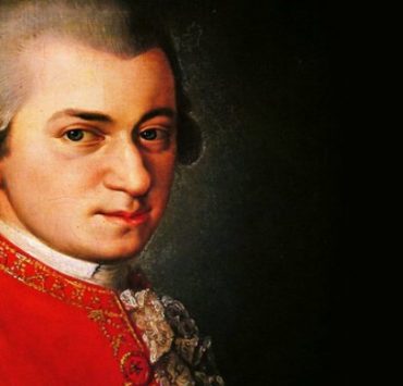 كيفية تغيير وجوه Apple Watch عبر هاتف ايفون أو عبر الساعة الذكية نفسها موتسارت